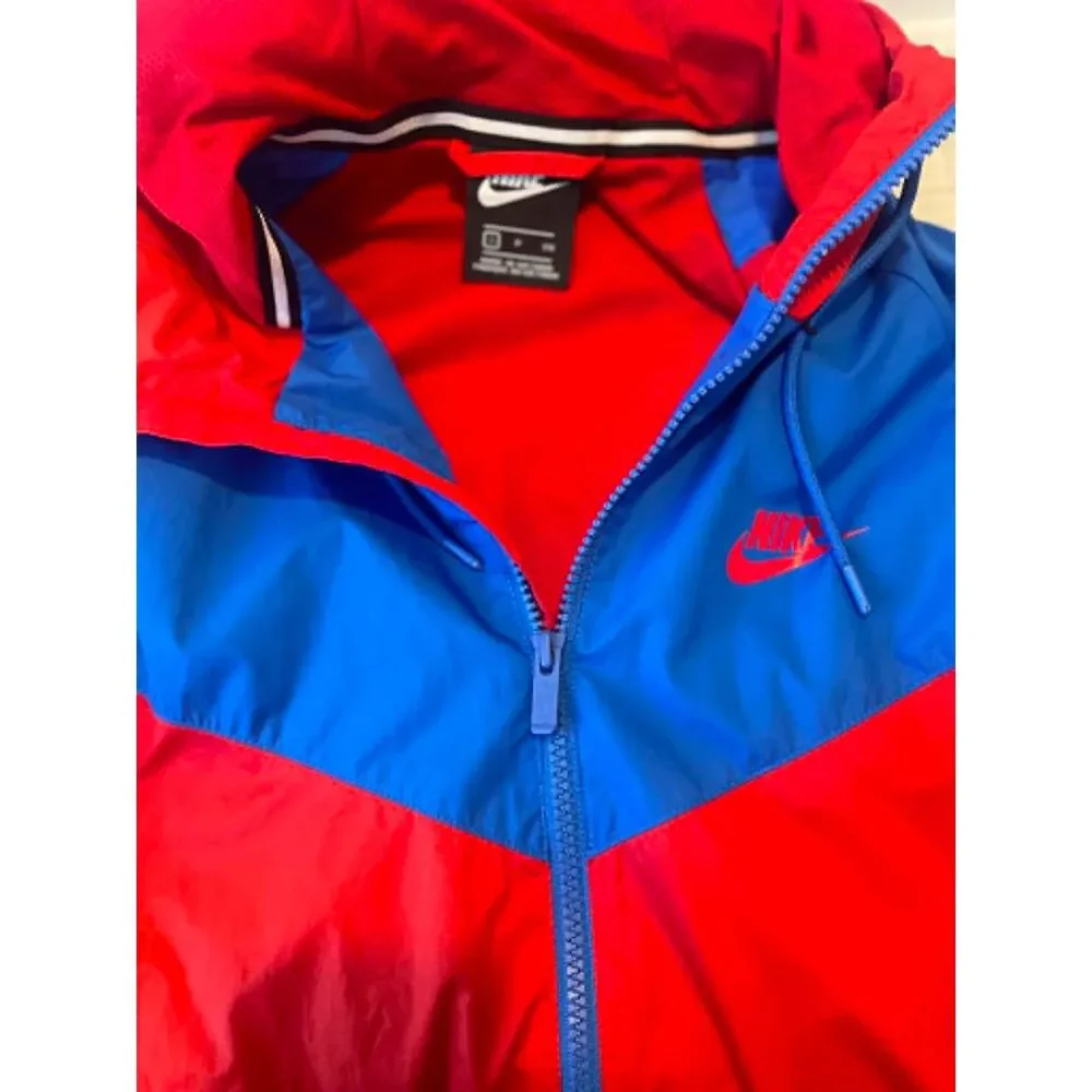 NIKE Sportswear Windrunner Nylon Jacket Colorblock Small, Hooded
